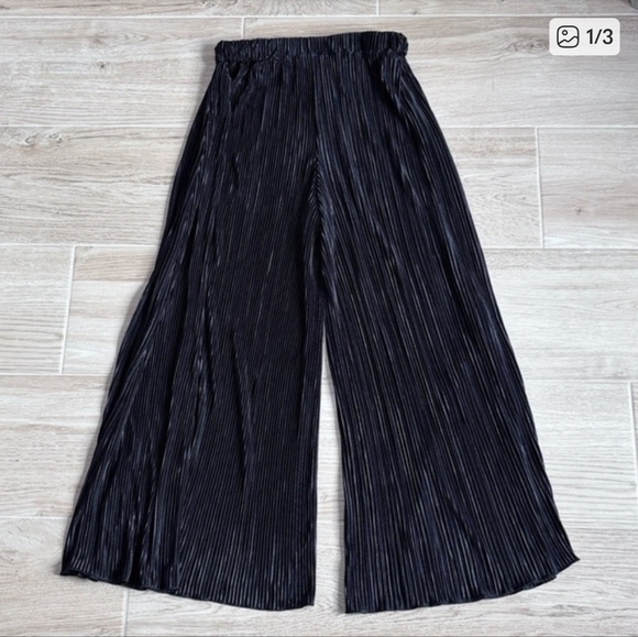 89th & Madison Pants - NWT Pleated Wide Leg High Waisted Black Pants Accordion Plisse Size Medium